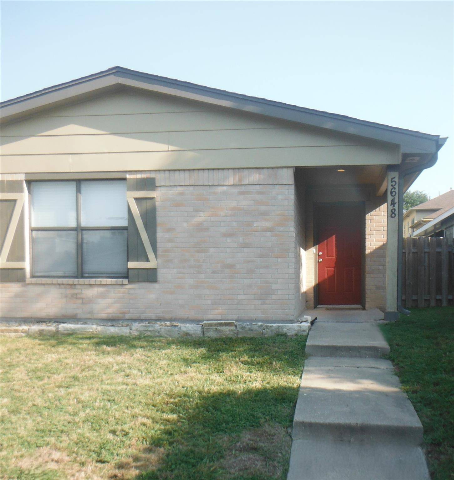5648 Pinon Vista DR, Austin, TX 78724