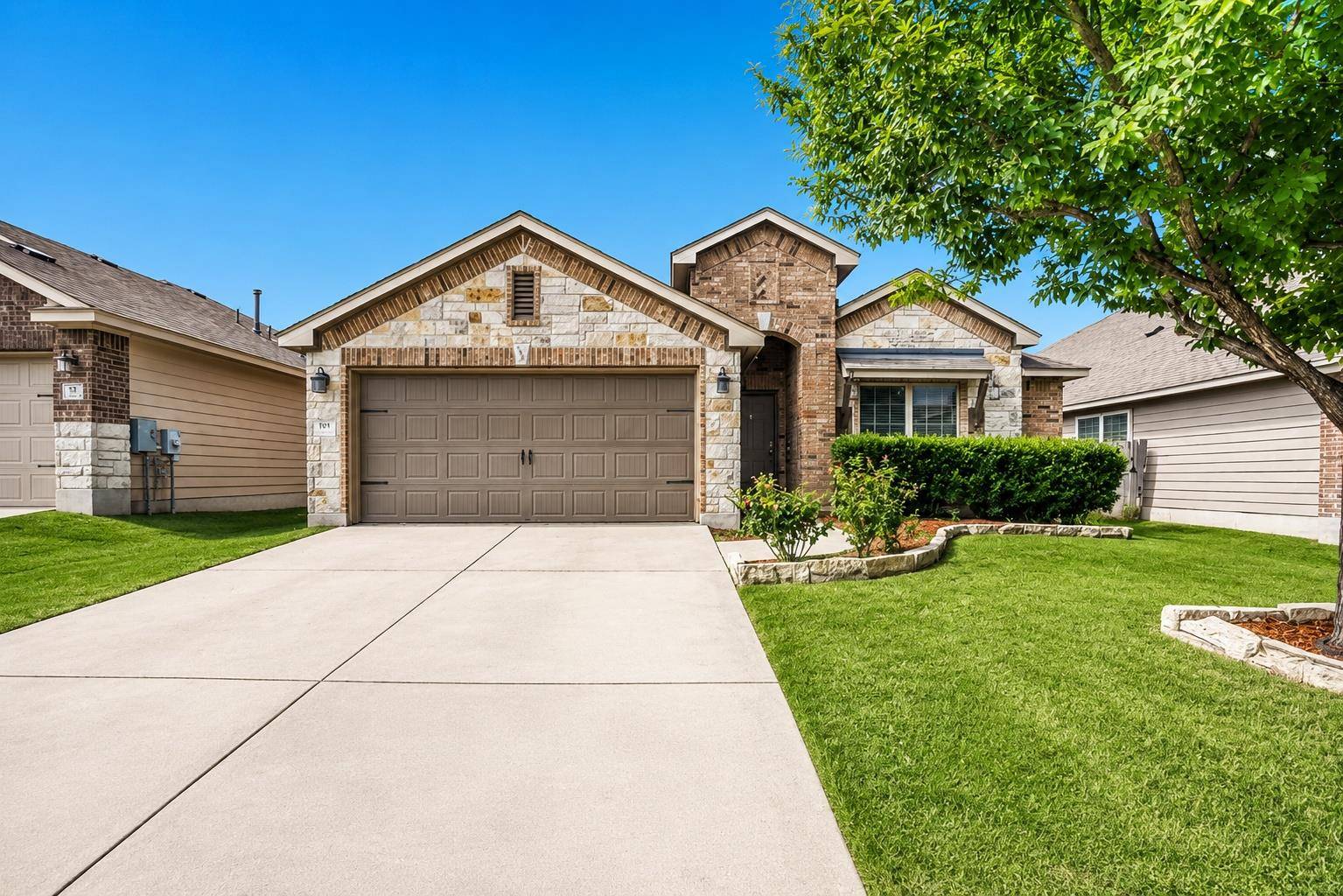 103 Buescher CV, Hutto, TX 78634