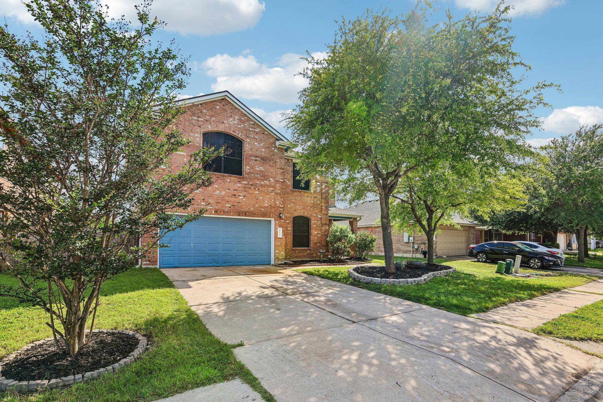 112 Floating Leaf DR, Hutto, TX 78634