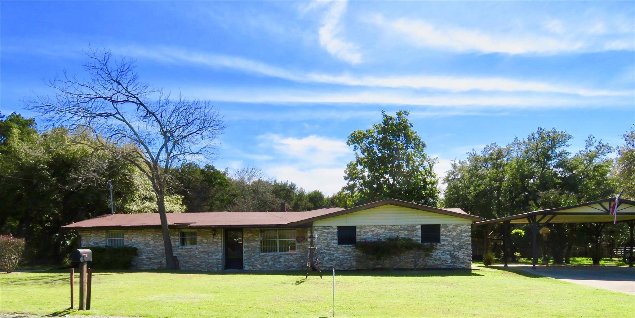 10011 Lake Ridge DR, Austin, TX 78733