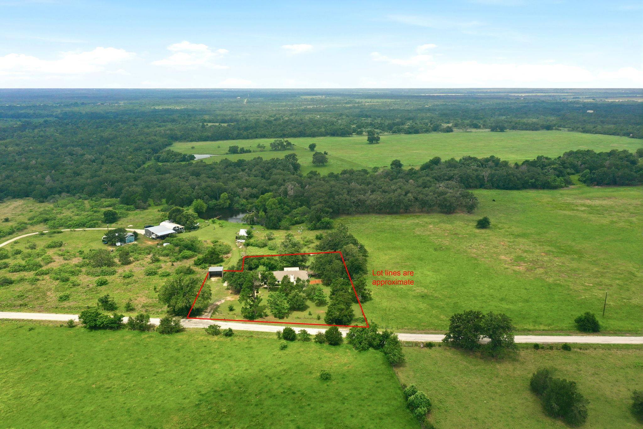 900 County Road 474, Elgin, TX 78621
