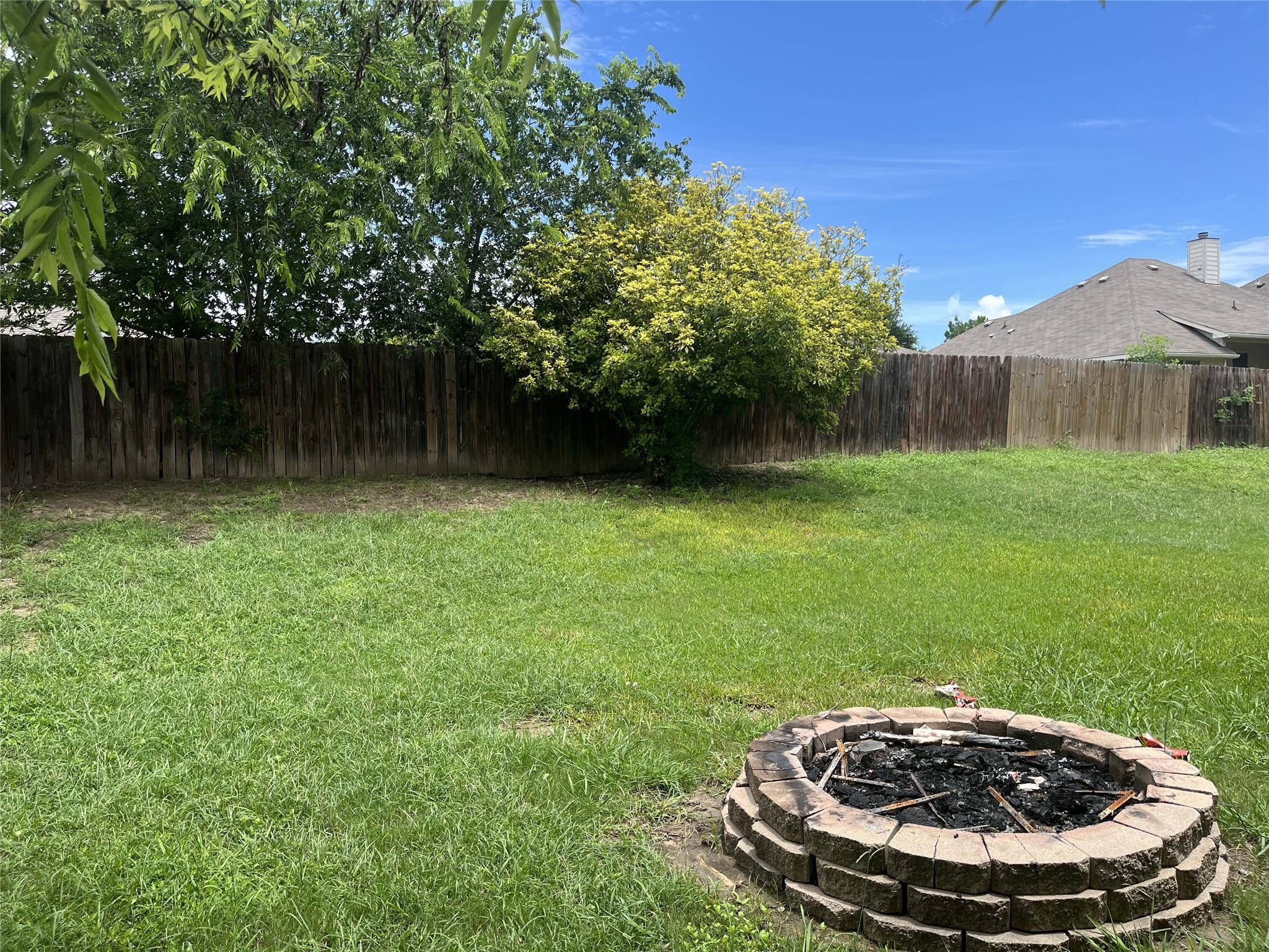 140 Pecanwood S, Kyle, TX 78640