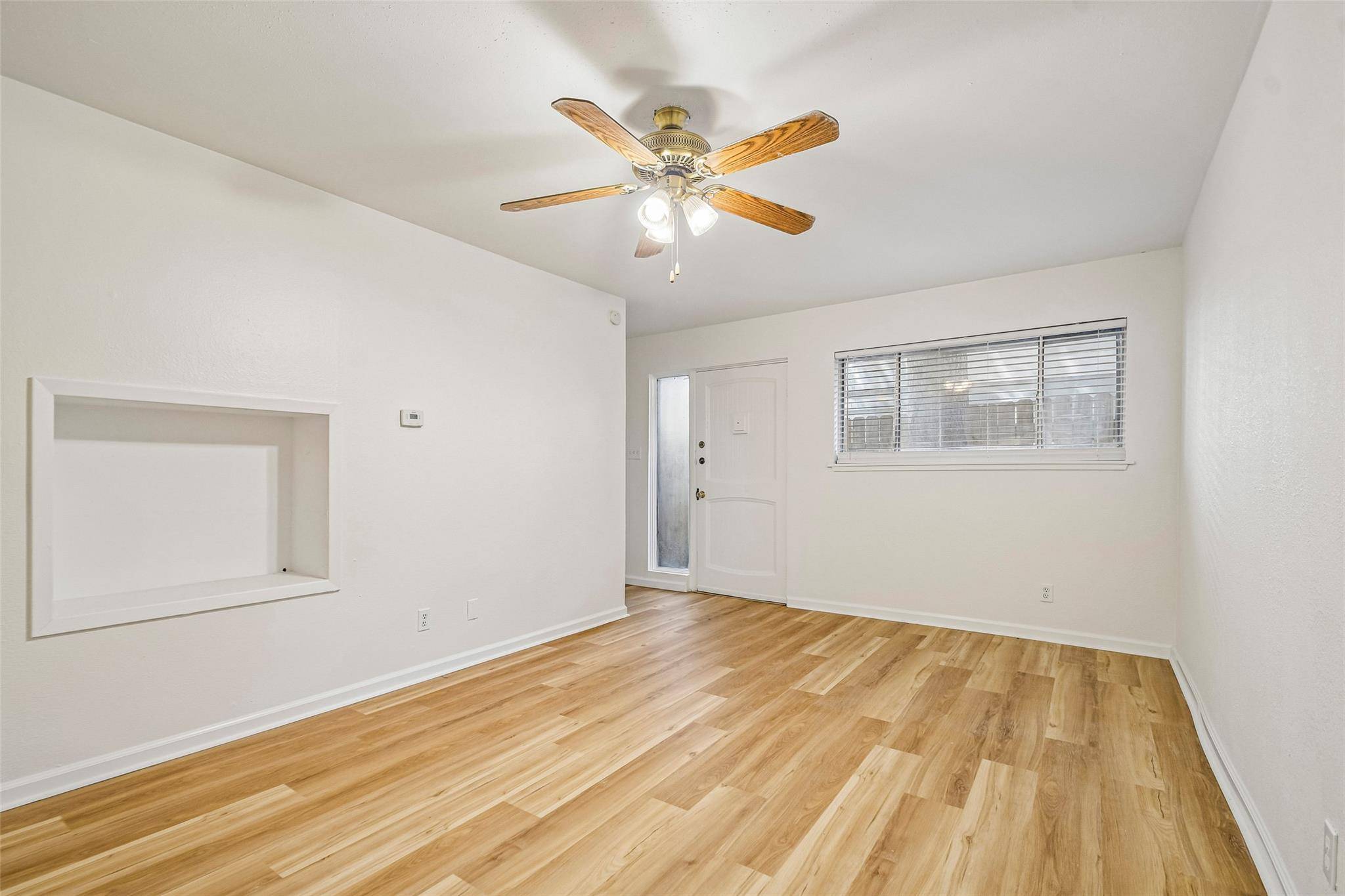 2413 Leon ST #104, Austin, TX 78705