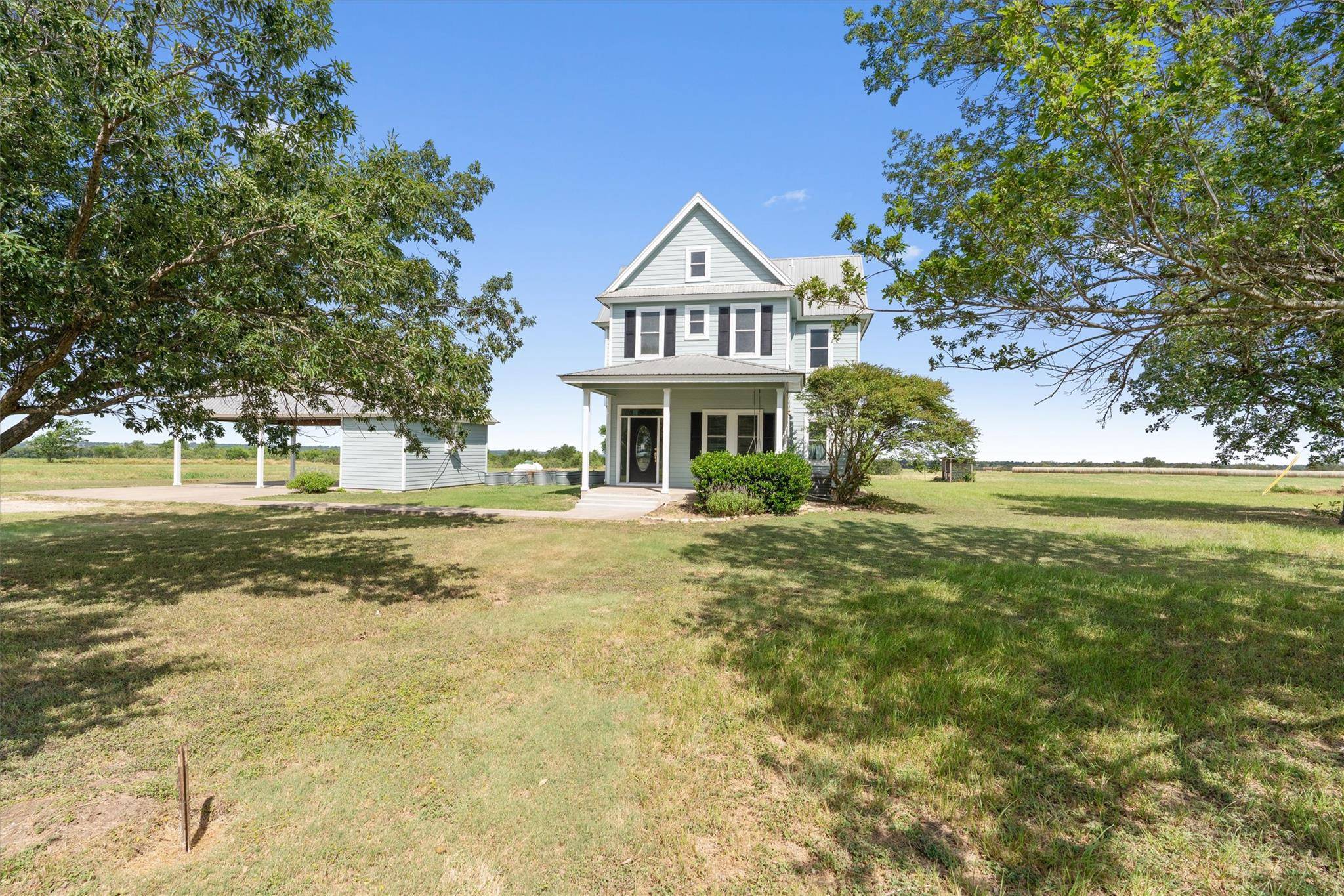 768 Upper Elgin River RD, Elgin, TX 78621