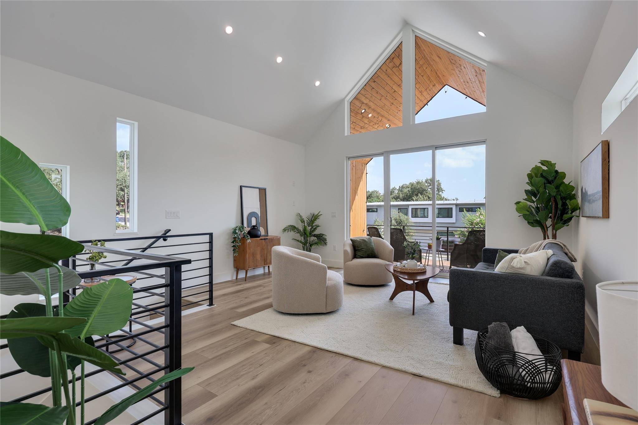 511 South Park DR #2, Austin, TX 78704