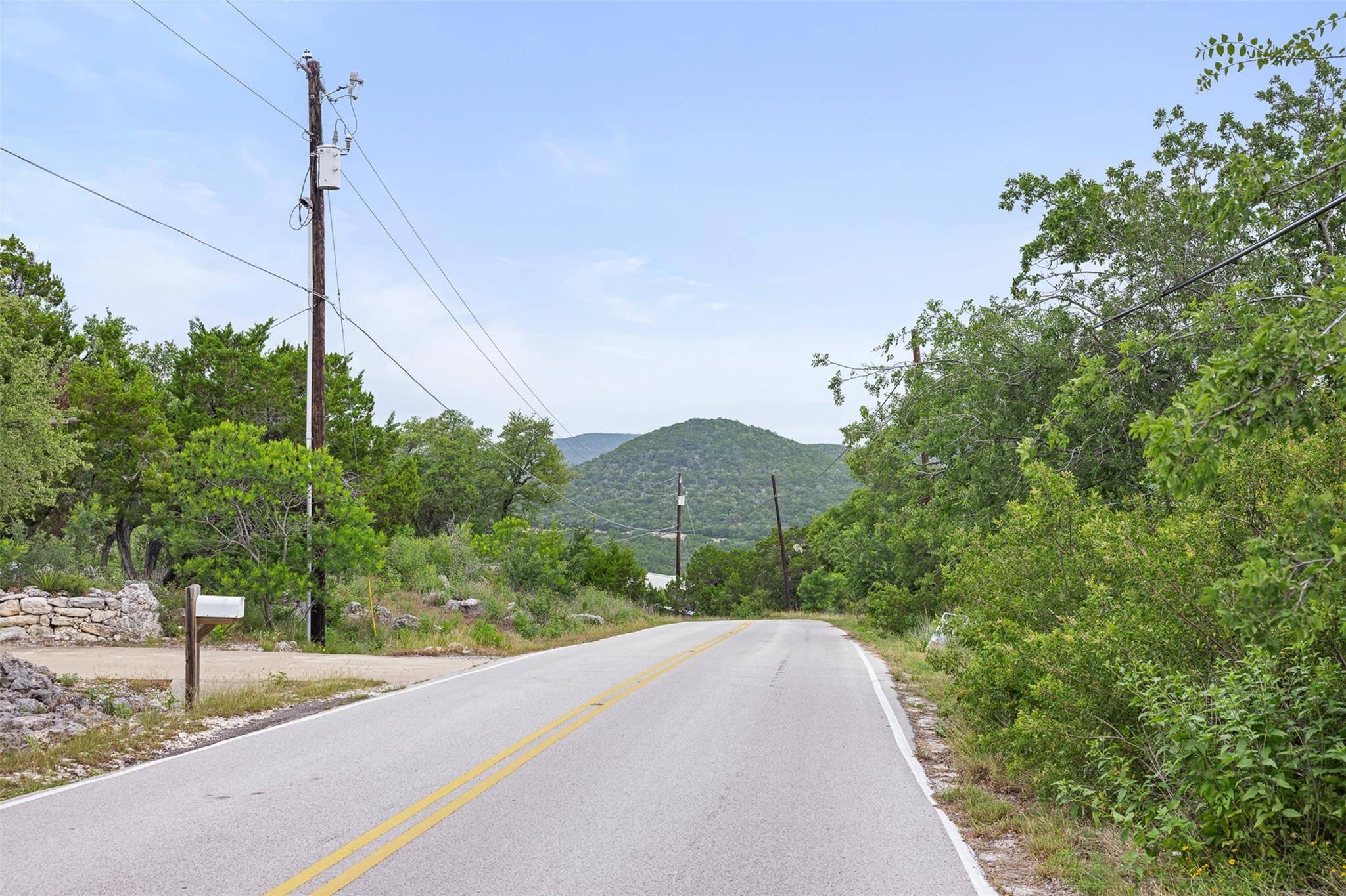21400 Bison TRL, Lago Vista, TX 78645