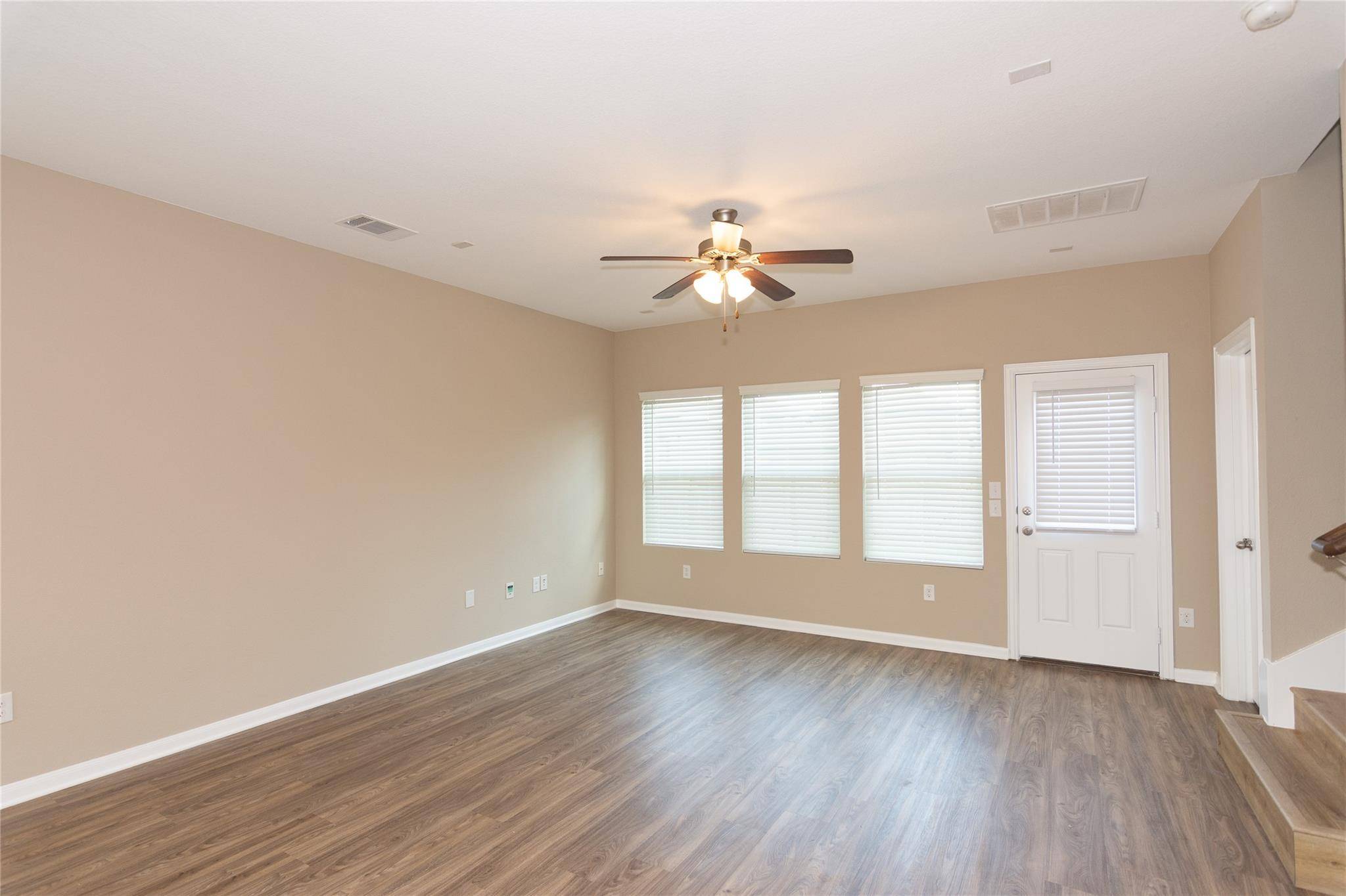 208 Timber Brook DR, Hutto, TX 78634