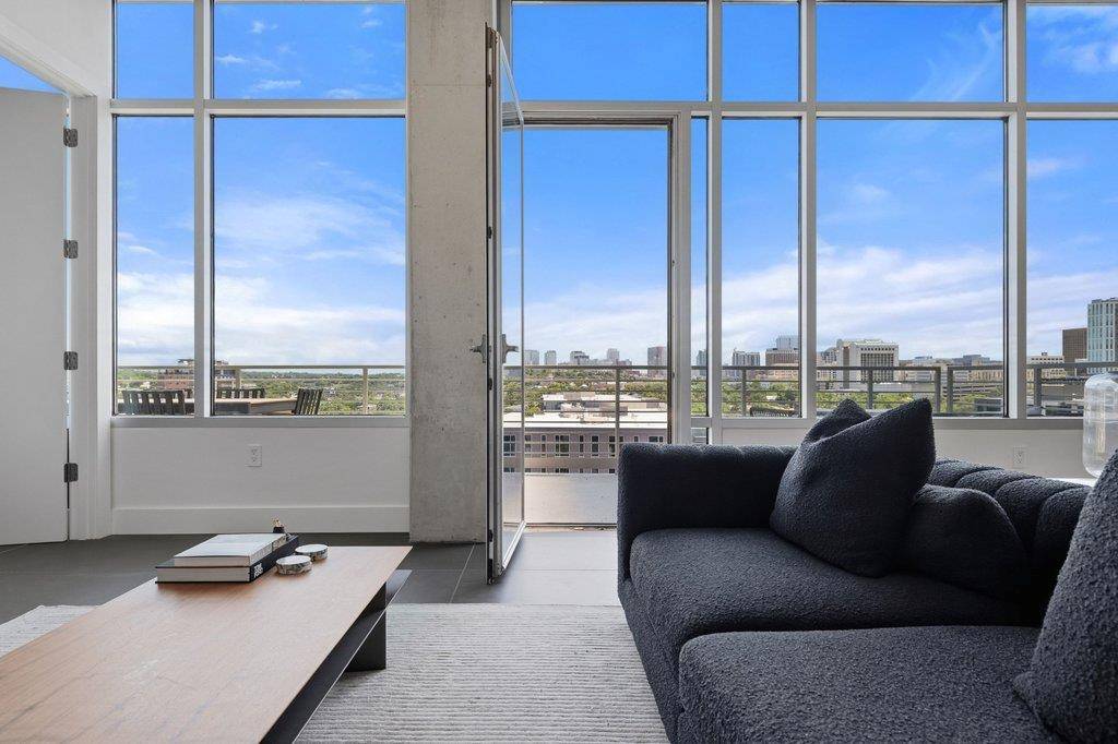 800 W 5th ST #1004, Austin, TX 78703