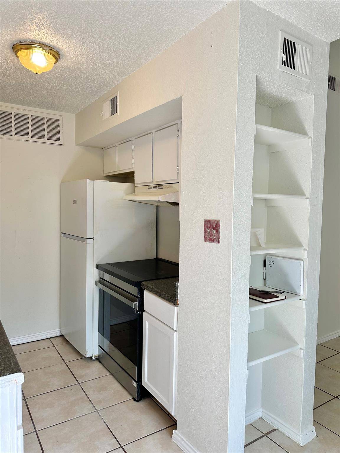 4322 Gillis ST #204, Austin, TX 78745