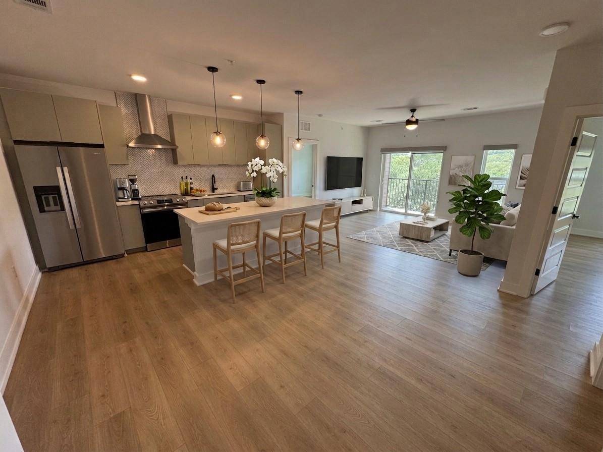 2500 Longview ST #302, Austin, TX 78705