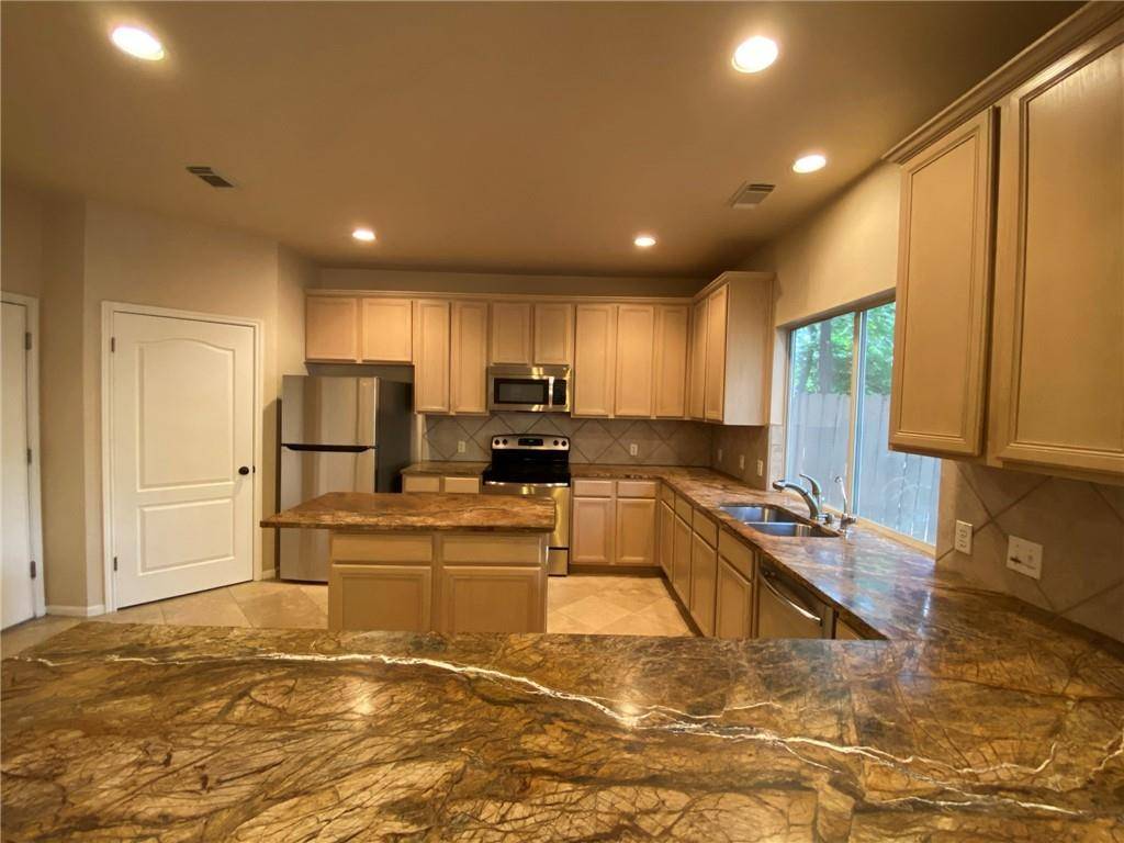 4 Muirfield Greens CV, Lakeway, TX 78738