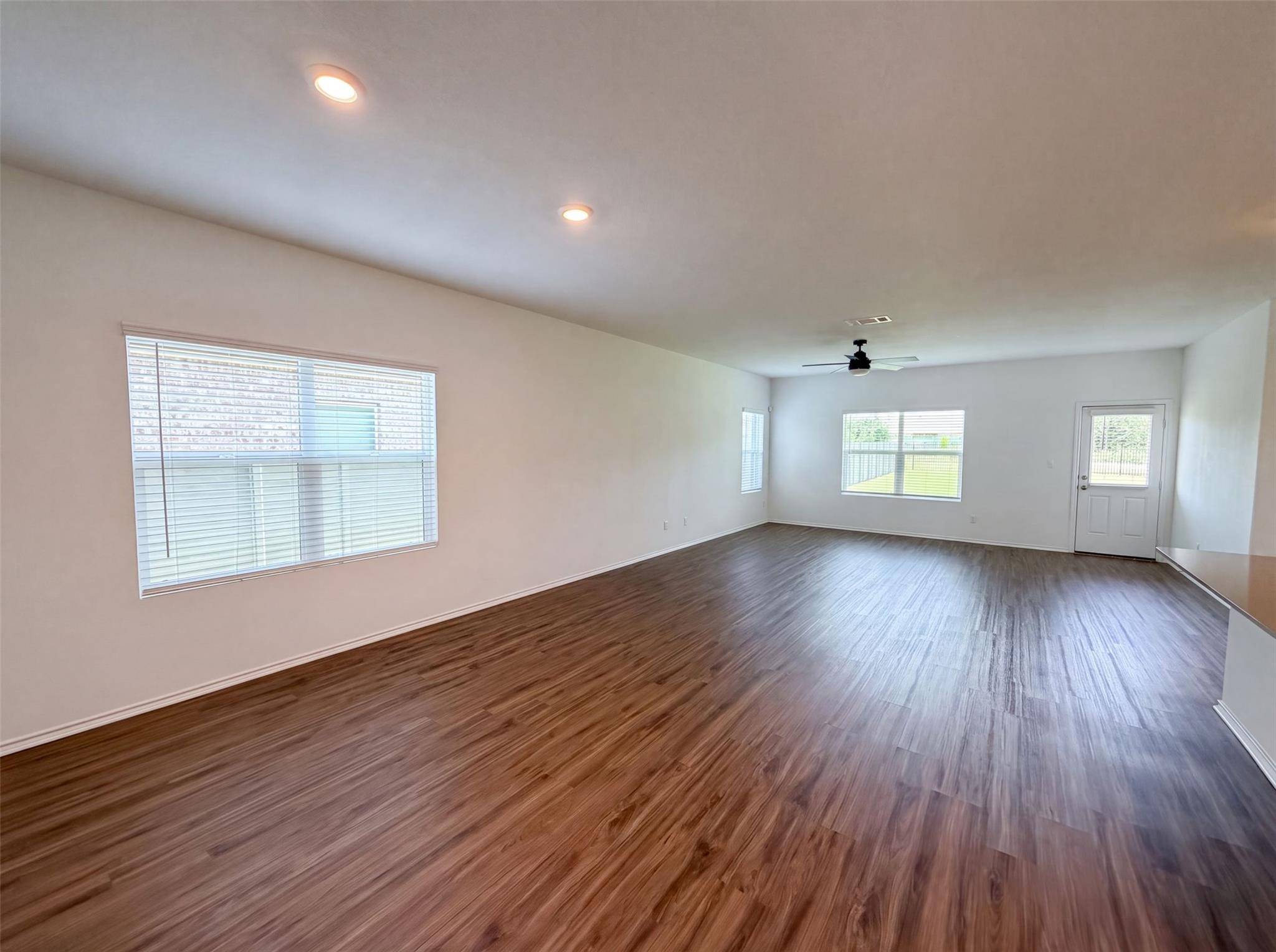 424 Wolf Springs RD, Georgetown, TX 78628