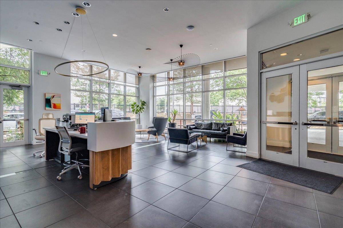 603 Davis ST #1704, Austin, TX 78701