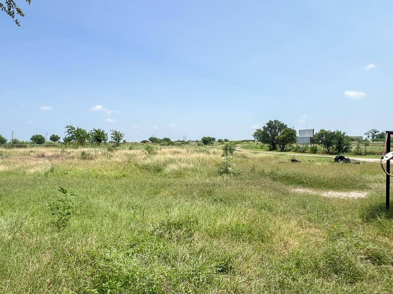 2143 Fm 1966, Maxwell, TX 78656