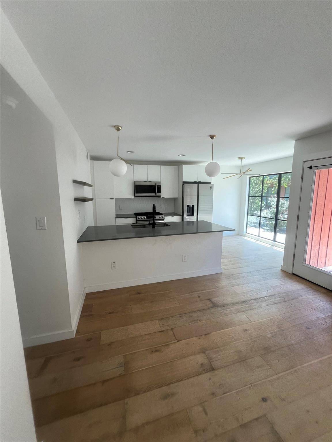 400 E 30th ST #106, Austin, TX 78705