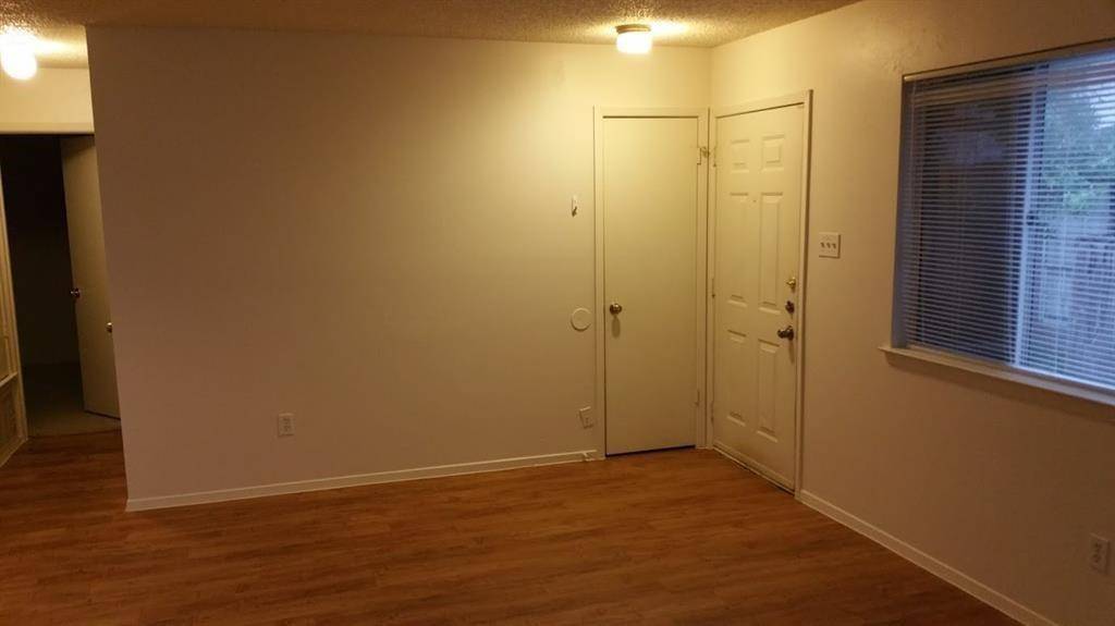 11925 Sunhillow BND #A, Austin, TX 78758