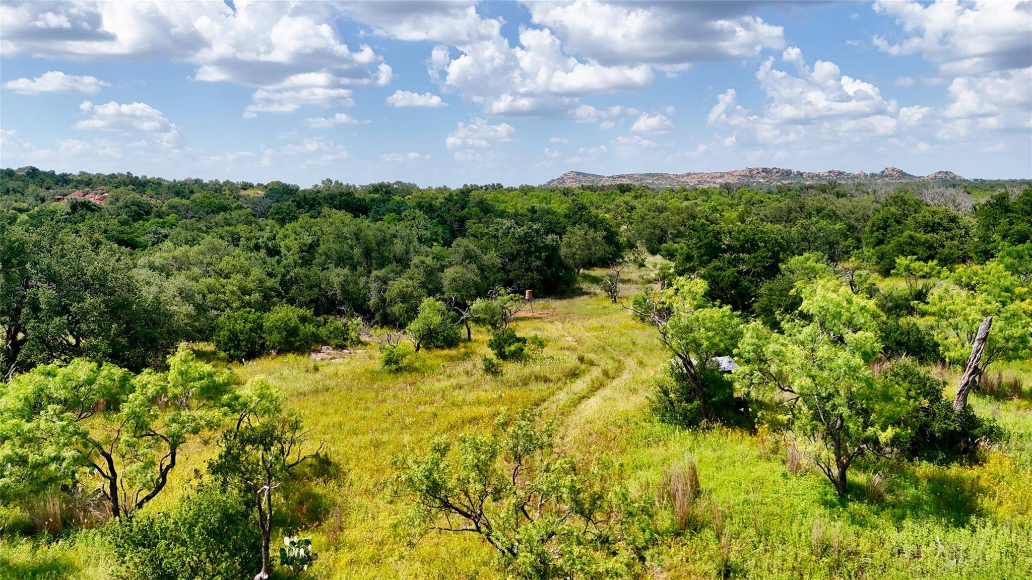 18248 Bode Peak RD, Pontotoc, TX 76869