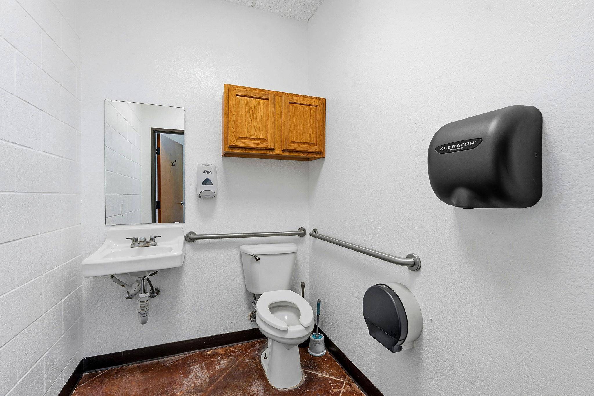 2100 E Highway 290 #A, Dripping Springs, TX 78620