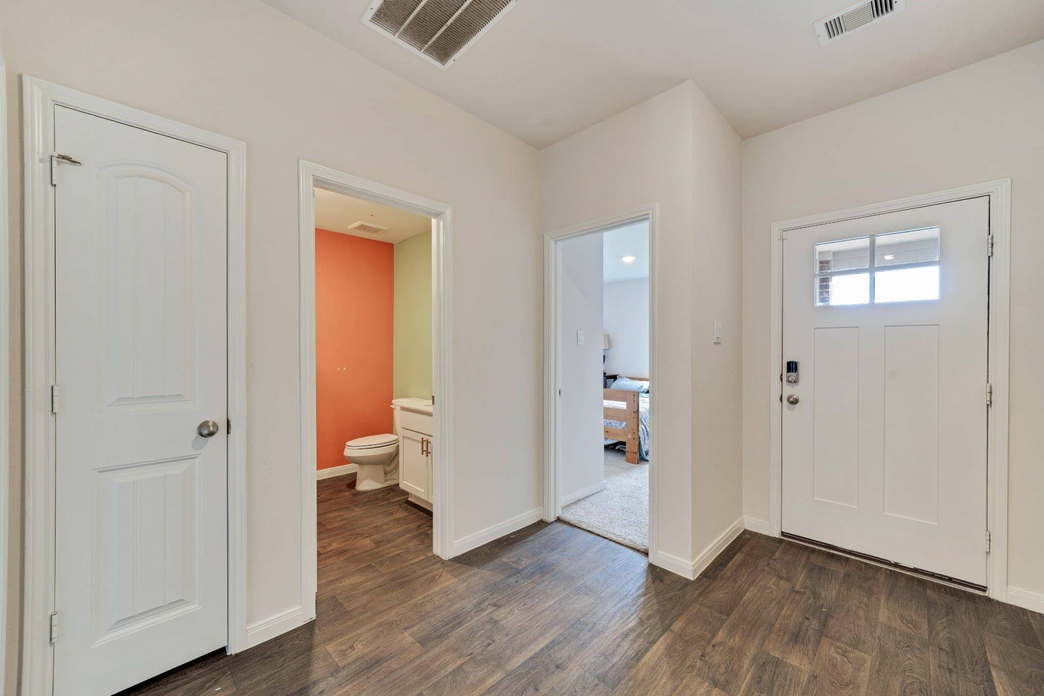 1321 Camden LN, Lockhart, TX 78644