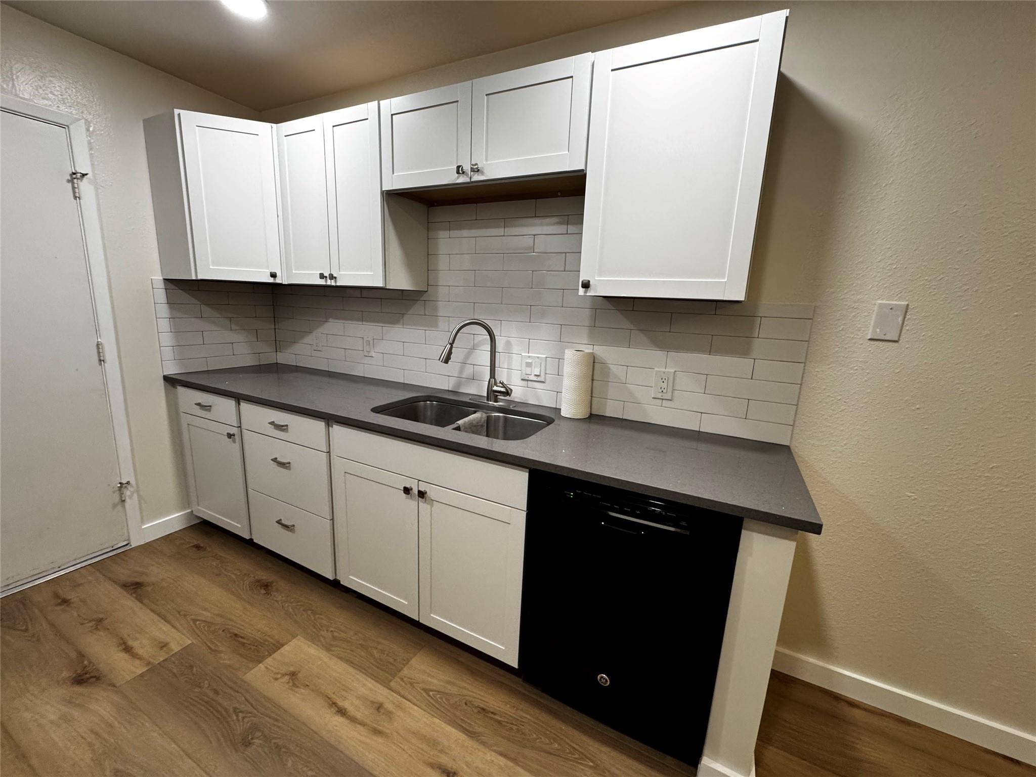 1311 Barbara DR #B, San Marcos, TX 78666