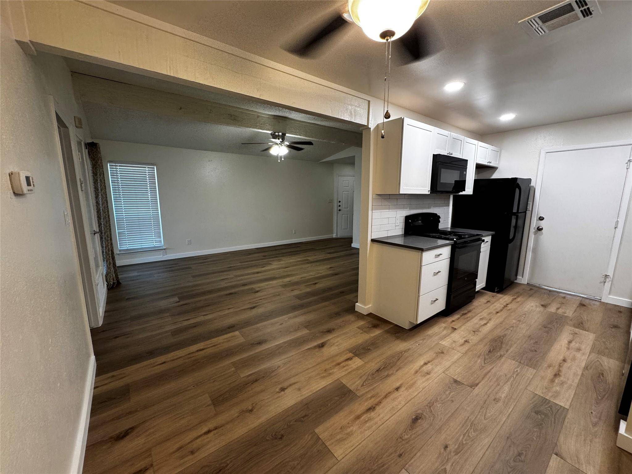 1311 Barbara DR #B, San Marcos, TX 78666