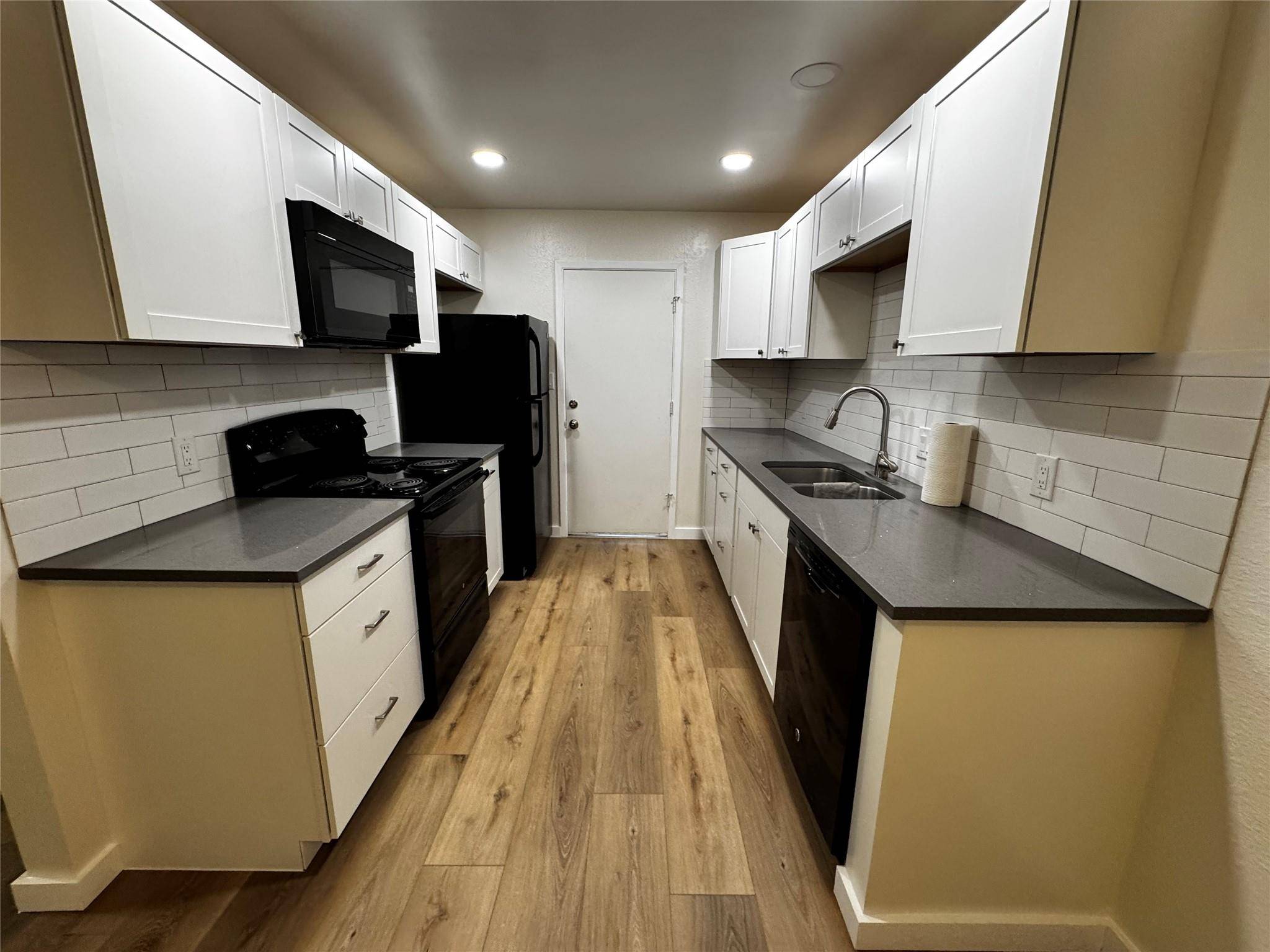 1311 Barbara DR #B, San Marcos, TX 78666