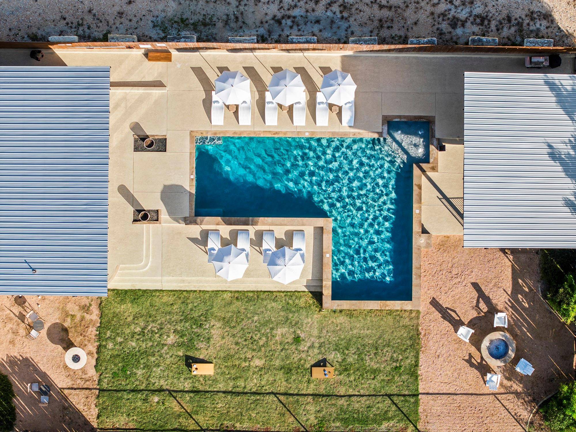 1293 Harmon Hills RD, Dripping Springs, TX 78620