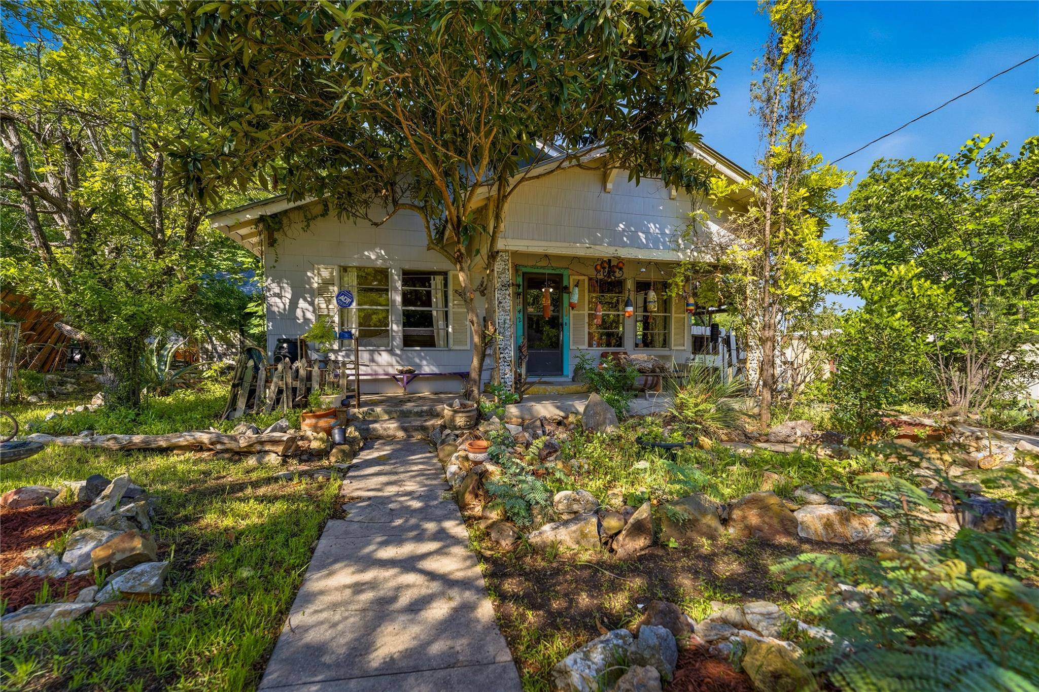 242 S Sycamore Ave, New Braunfels, TX 78130