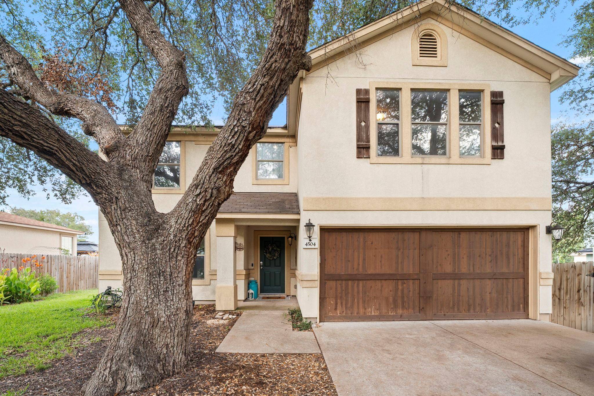 4504 Woodstock DR, Georgetown, TX 78633