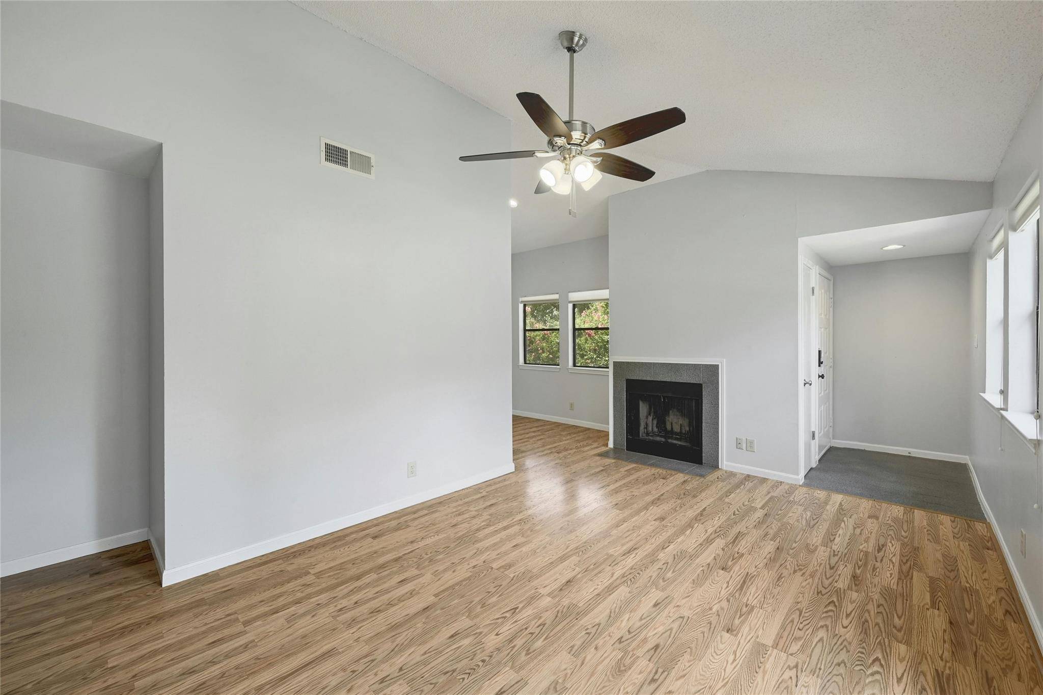 9226 Jollyville RD #221, Austin, TX 78759