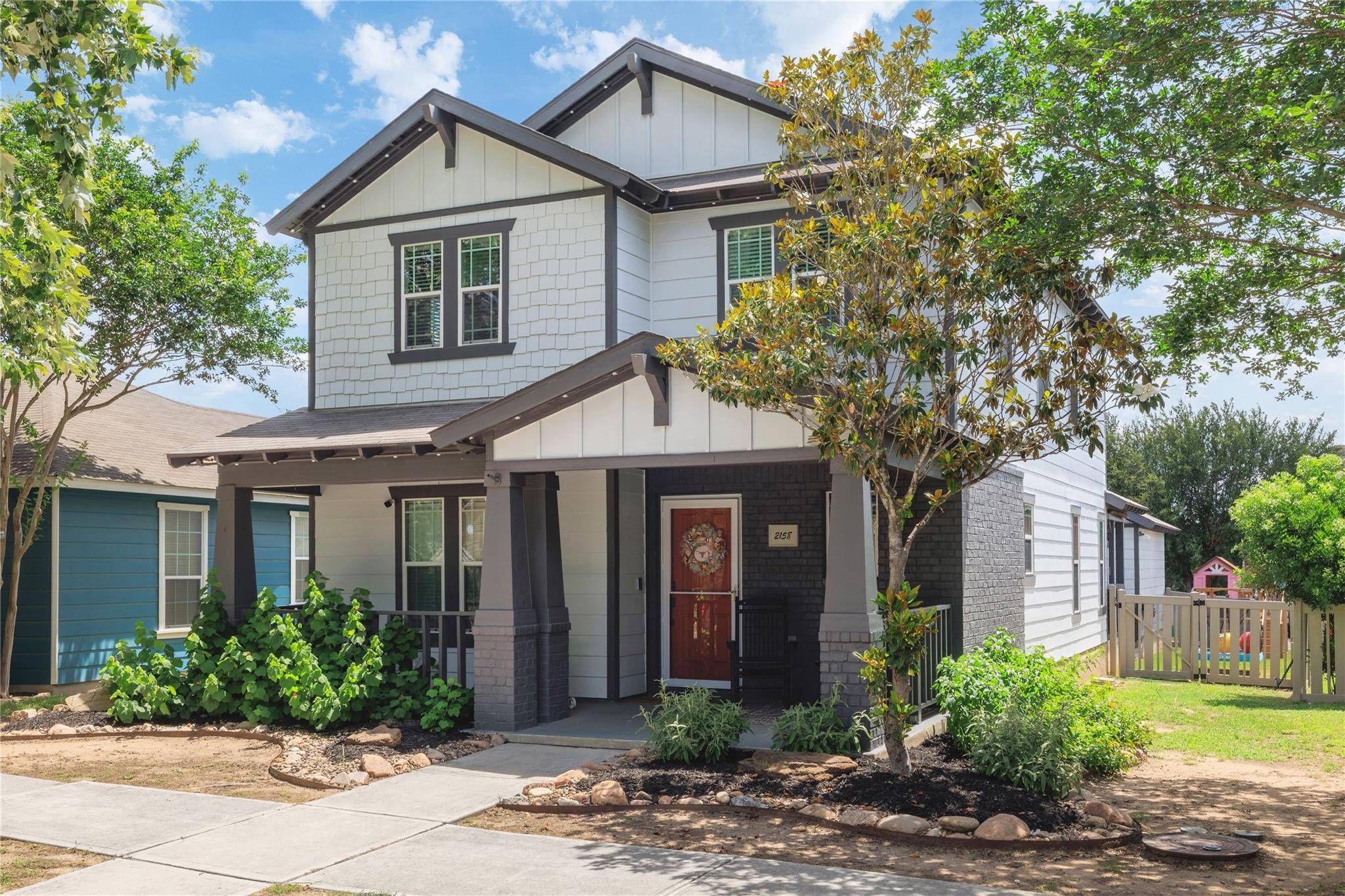 2158 Herzog, Kyle, TX 78640