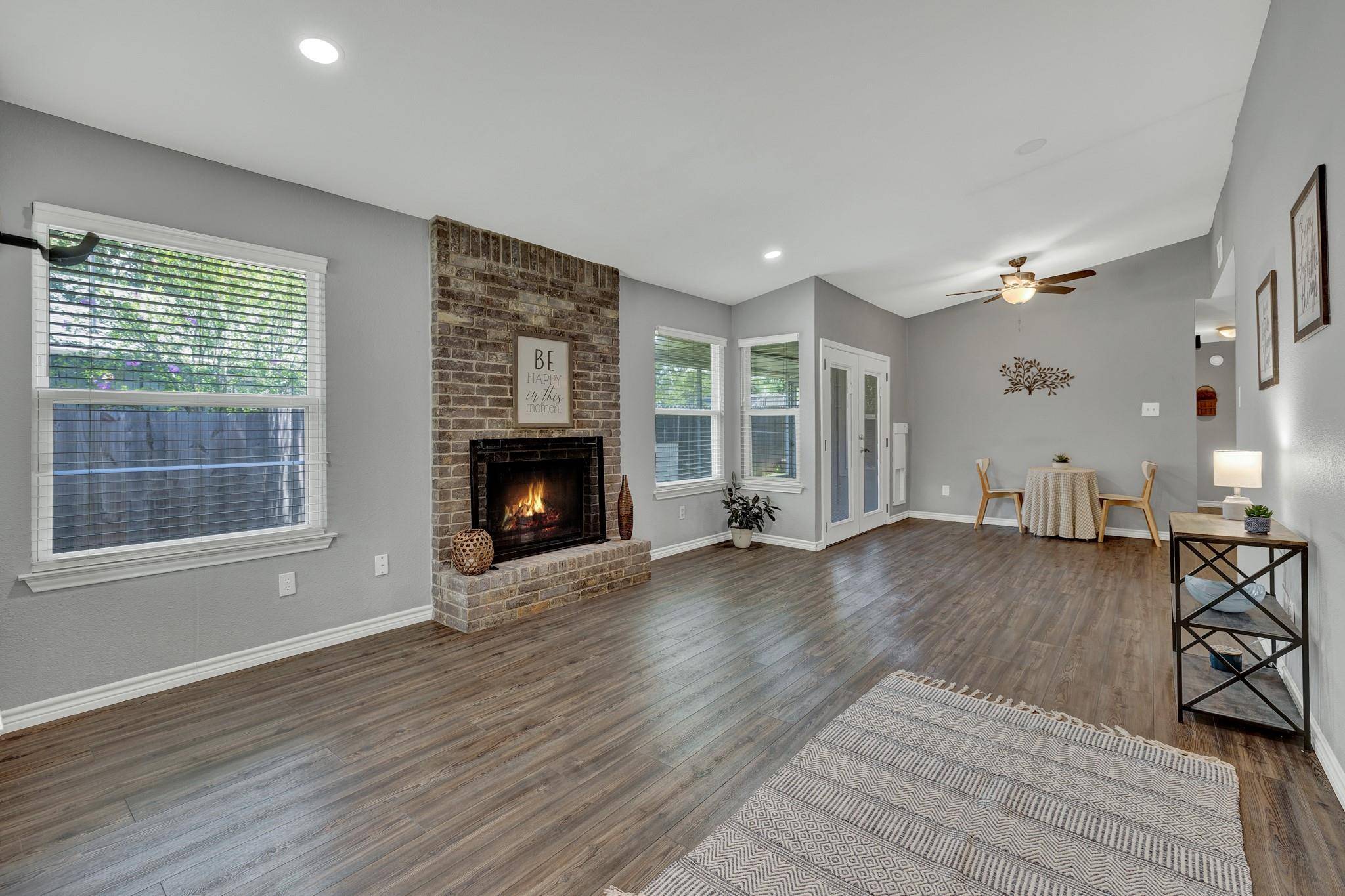 1905 Castle Gate CIR, San Marcos, TX 78666