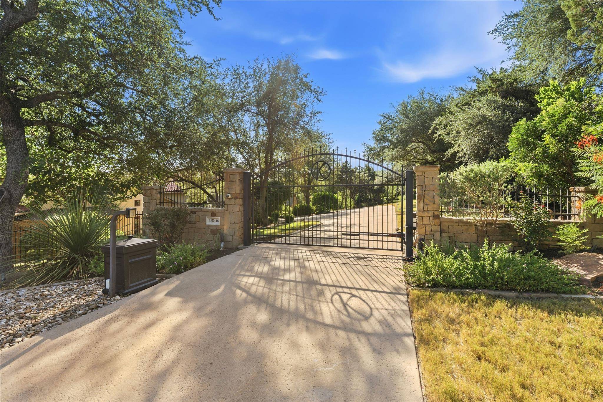 4320 House Of York #6, Austin, TX 78730