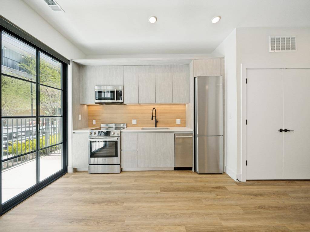 4315 S Congress Ave #220, Austin, TX 78745