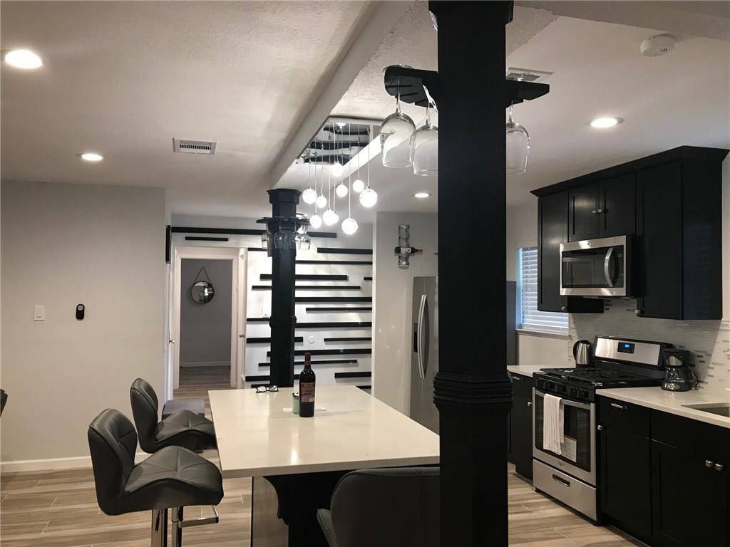 908 Wagon TRL, Austin, TX 78758