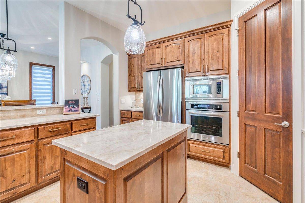 13 Borello DR, Austin, TX 78738