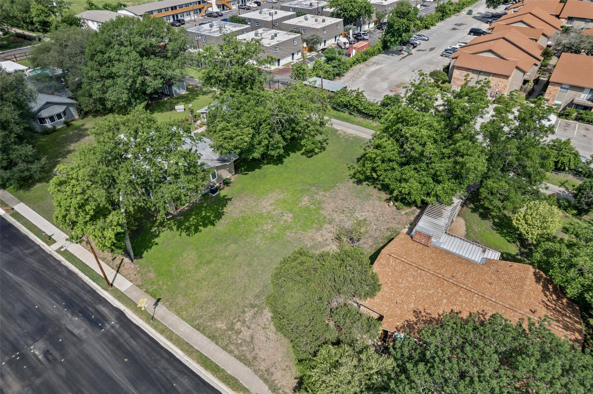 1209 Barbara DR, San Marcos, TX 78666