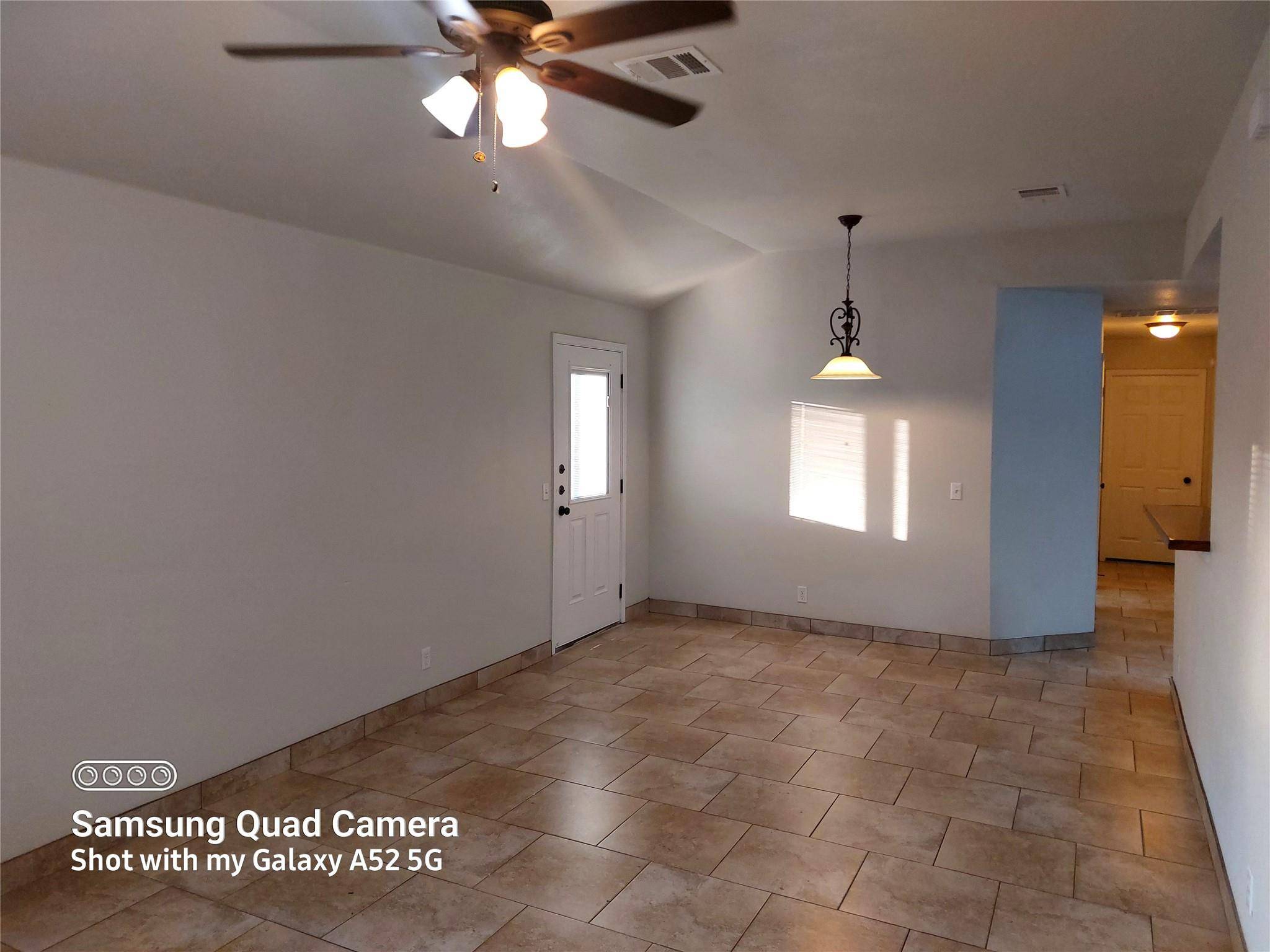 2505 S Oak LN #B, Georgetown, TX 78628