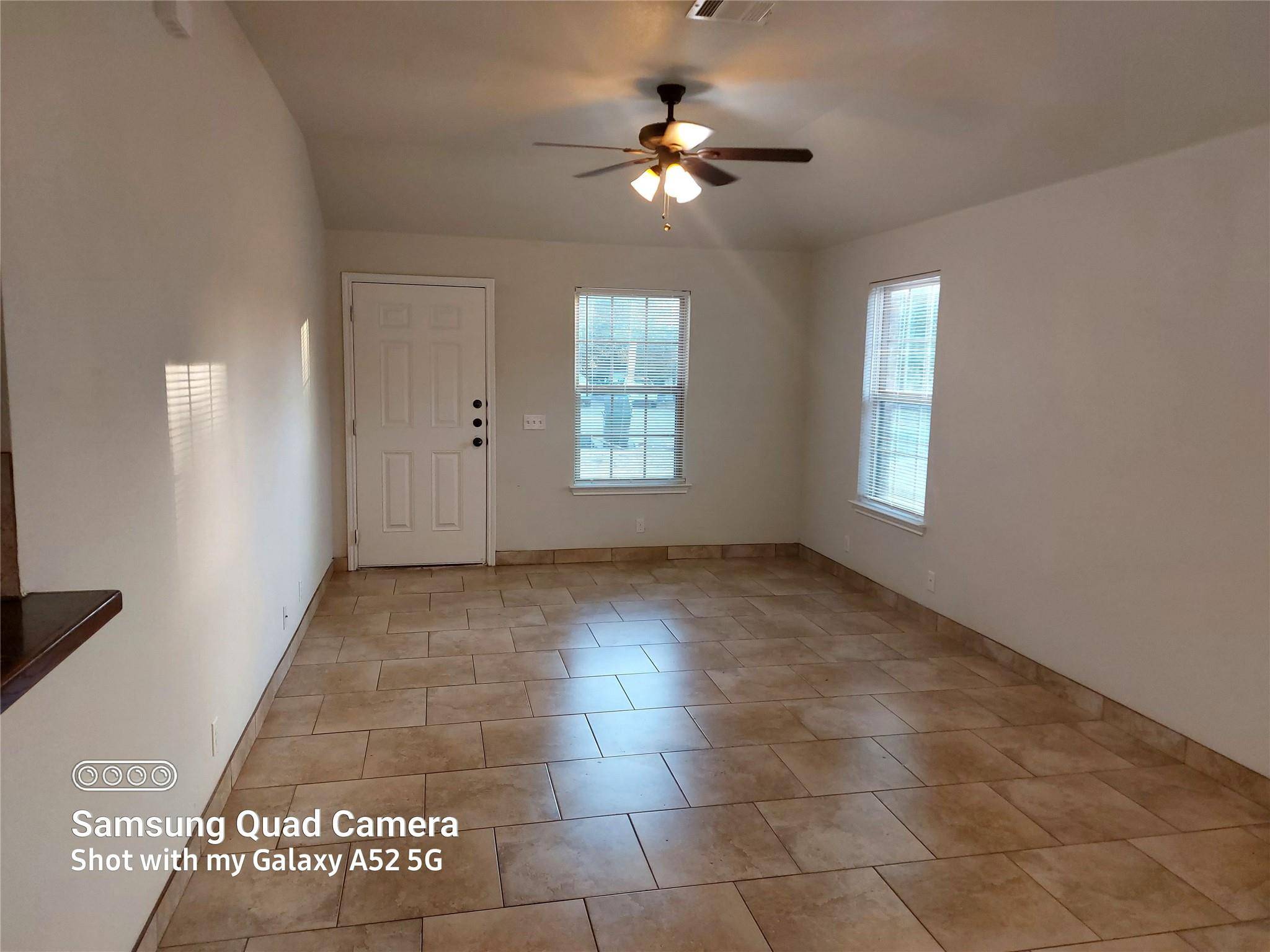 2505 S Oak LN #B, Georgetown, TX 78628