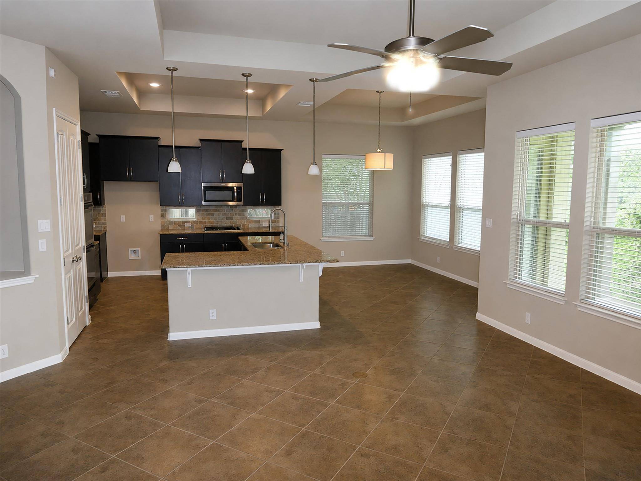 21905 ROCK WREN RD, Spicewood, TX 78669