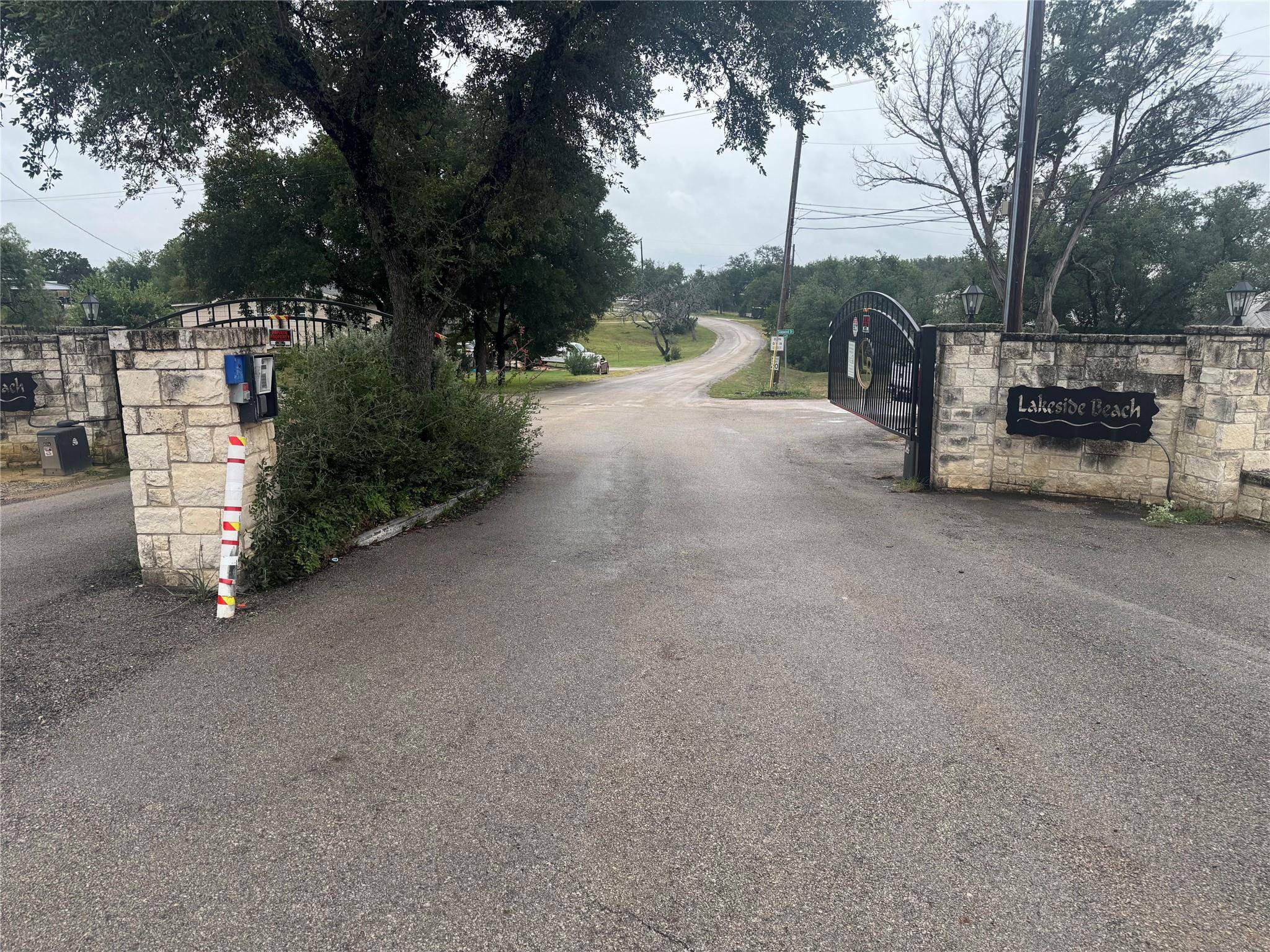 Lots 272 & 273 Breezing LN, Spicewood, TX 78669