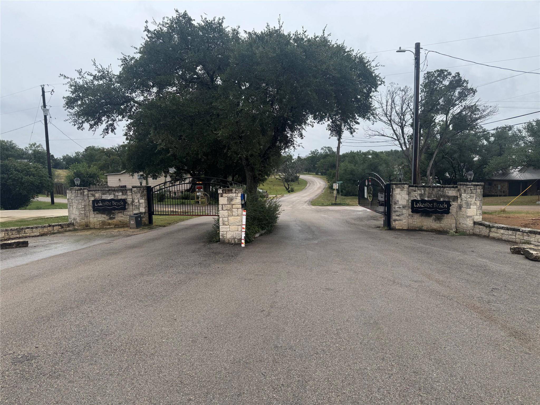 Lots 272 & 273 Breezing LN, Spicewood, TX 78669