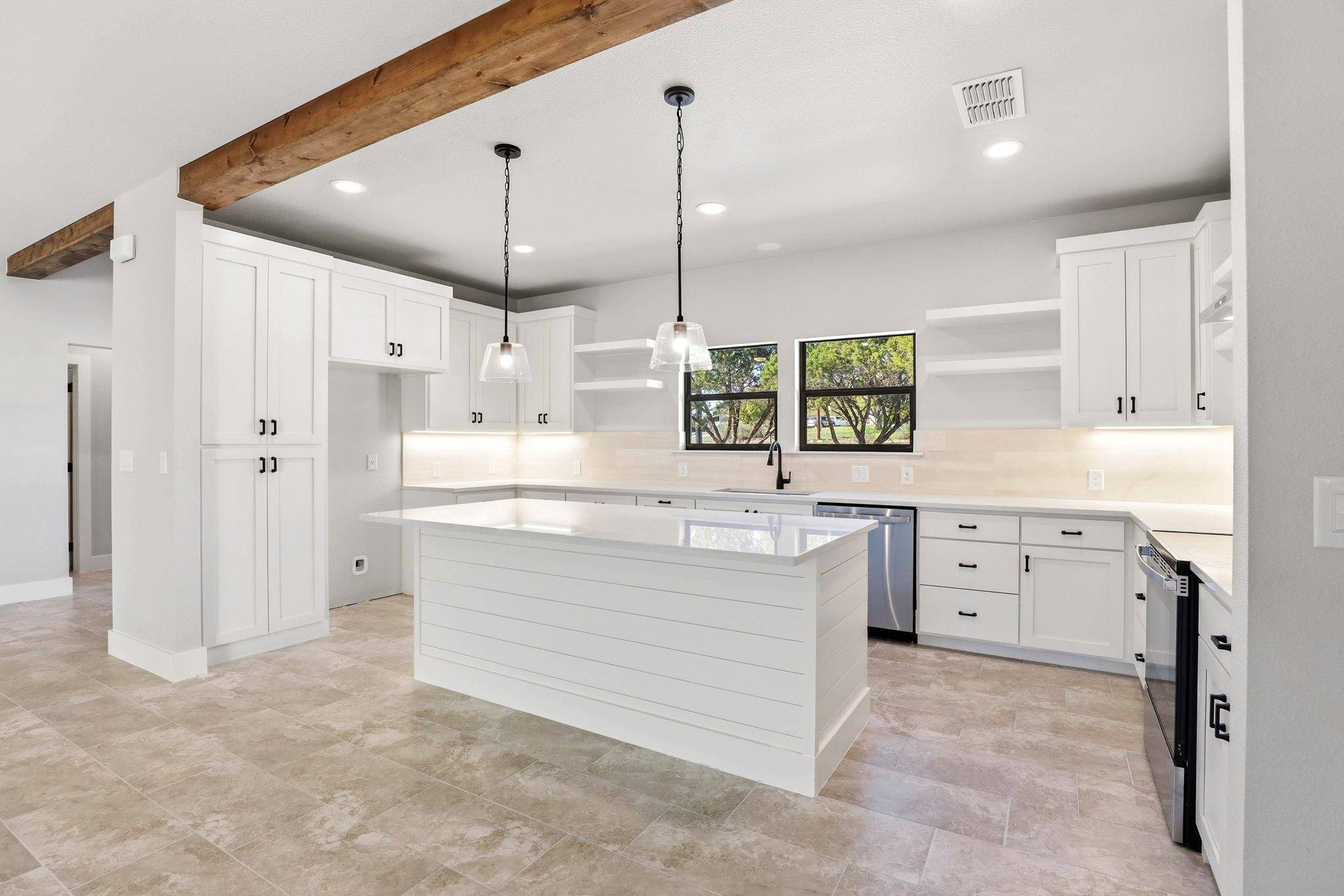 1615 Rocky Ridge Loop, Canyon Lake, TX 78133