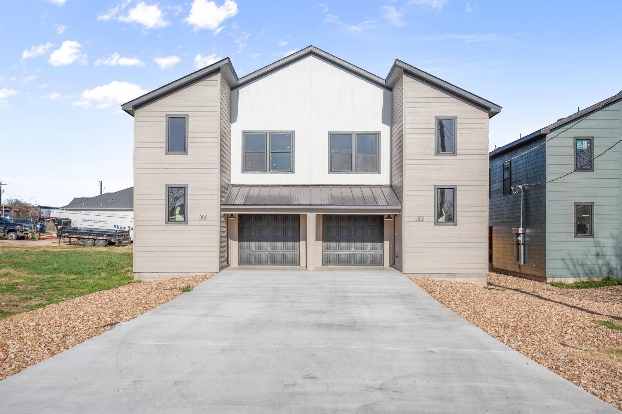 306 S Avenue P Ave #B, Marble Falls, TX 78654