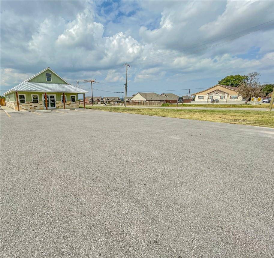 191 Town Center BLVD, Jarrell, TX 76537