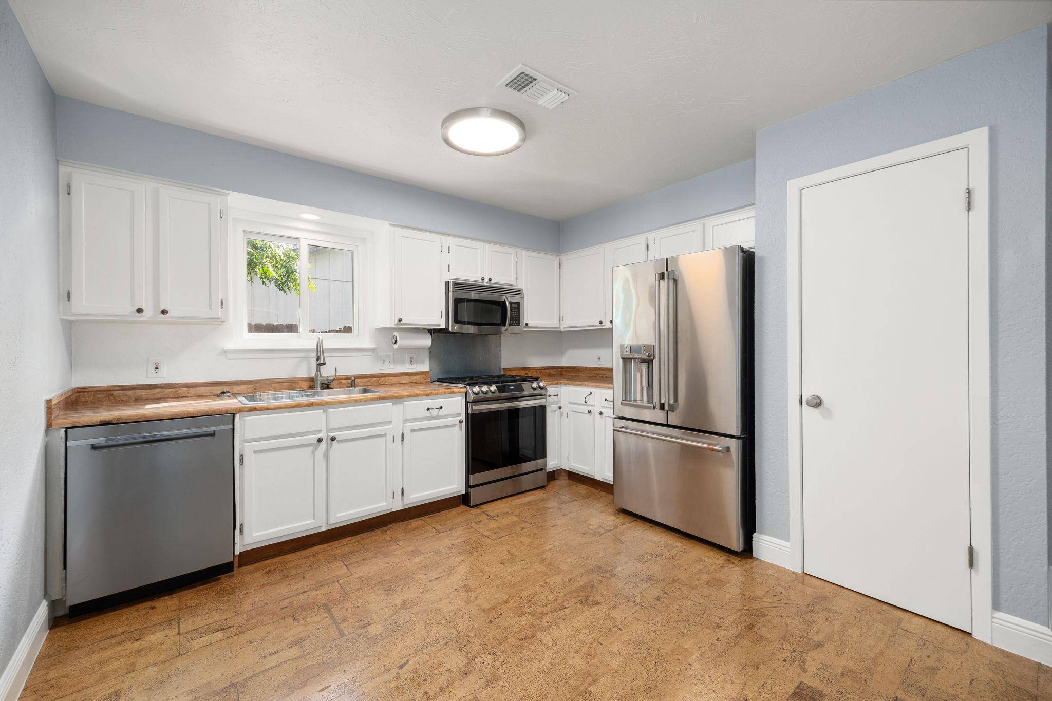 9106 Marsh DR, Austin, TX 78748