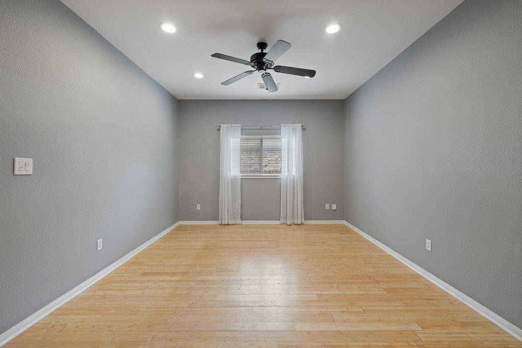 347 Spring DR, Kyle, TX 78640