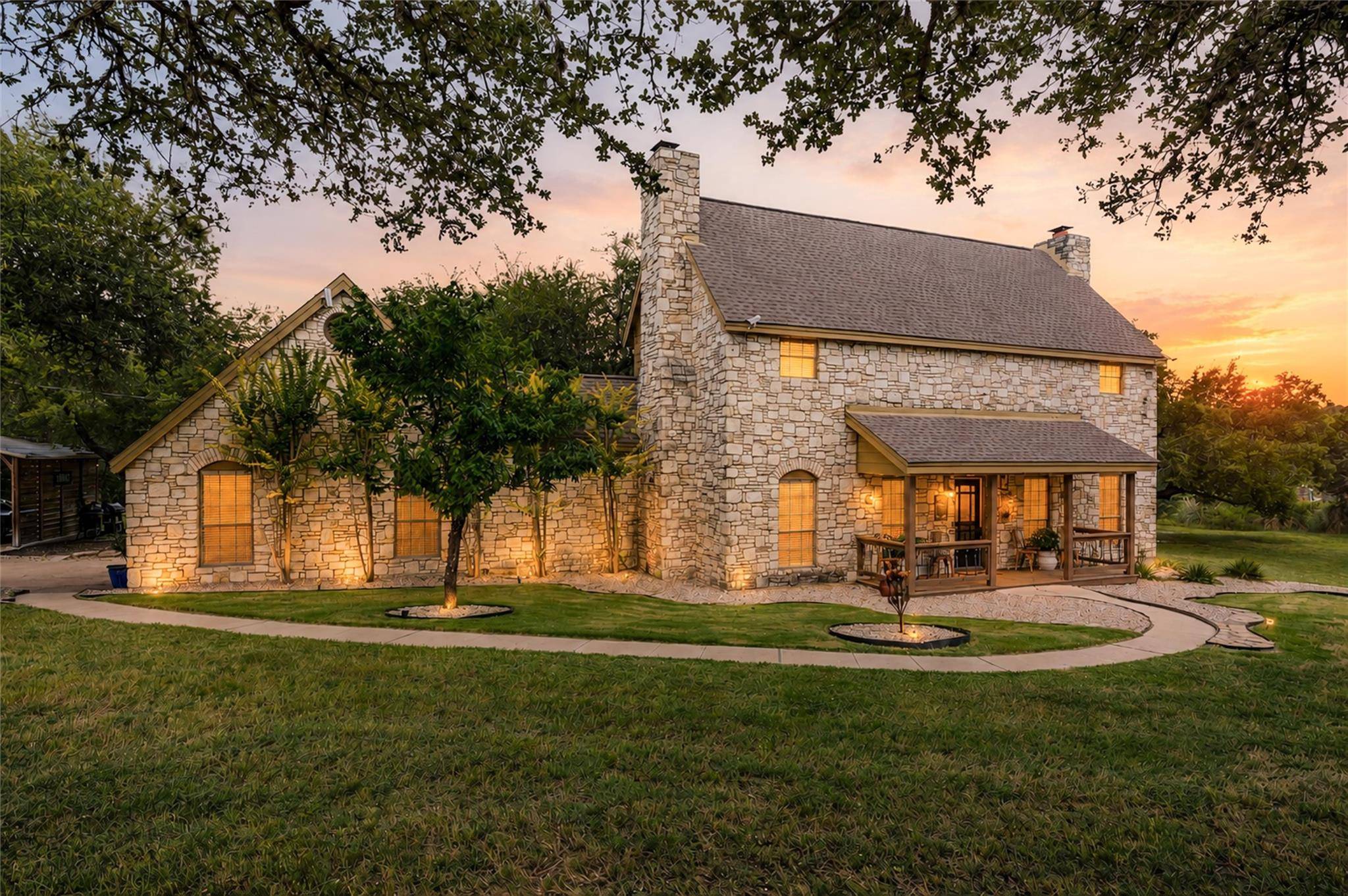 7 Tall Oaks TRL, Austin, TX 78737
