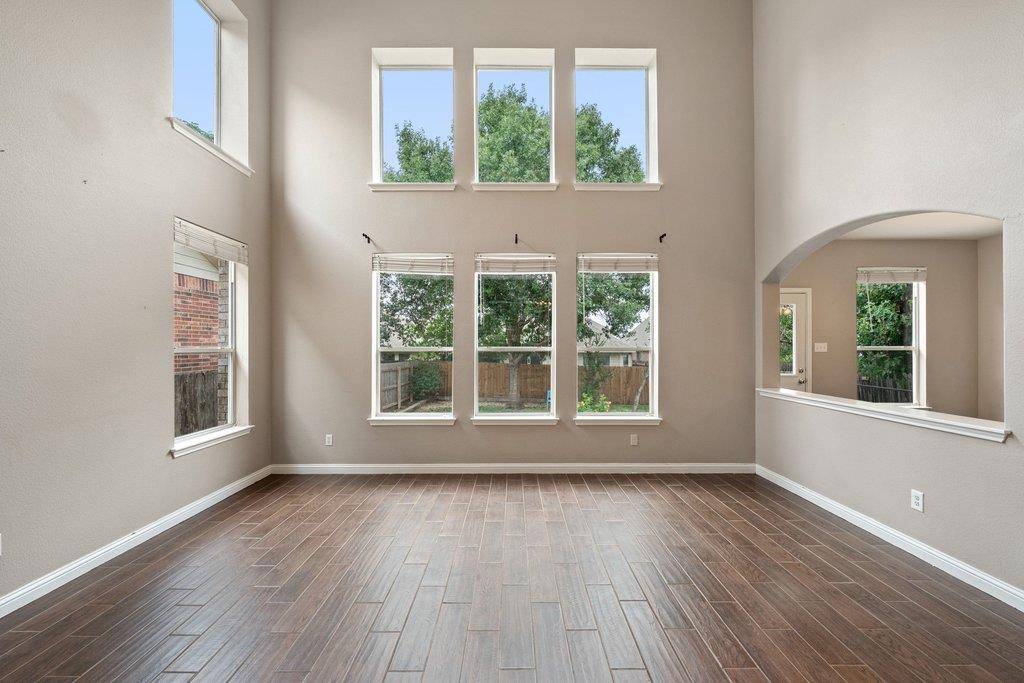 301 Bayou Bend DR, Buda, TX 78610