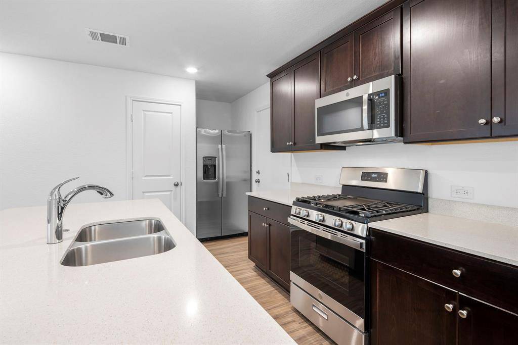 7136 Spotted Leaf WAY, Del Valle, TX 78617